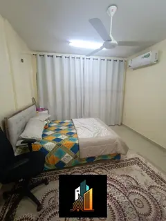 Neat and clean apartment, family building - Premium location with free parking