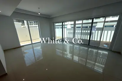 Corner | Brand New 4 Bed | Ready to Move