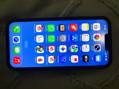 iPhone in good working condition with case (ready to use)