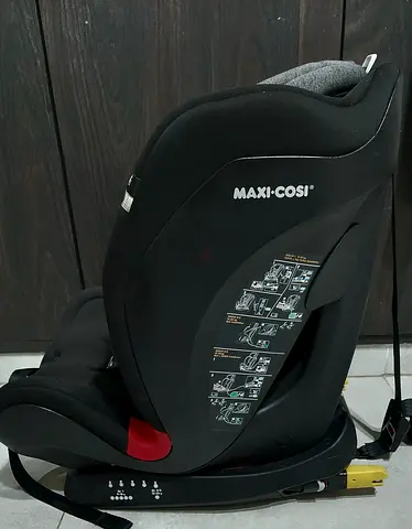 Maxi cosi titan plus ( 1y to 12 years