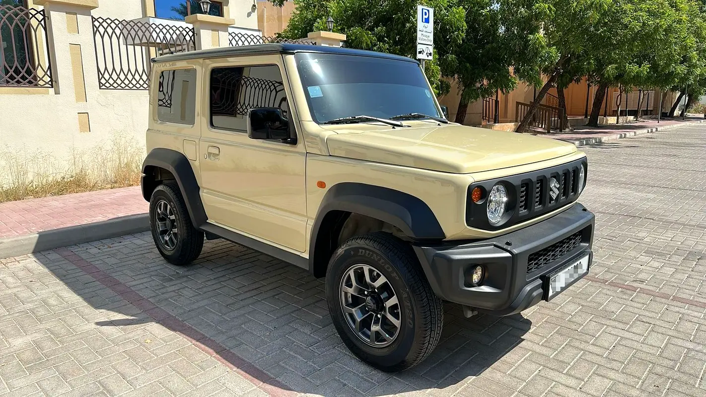 Suzuki Jimny 2025 — photo 1 of 15