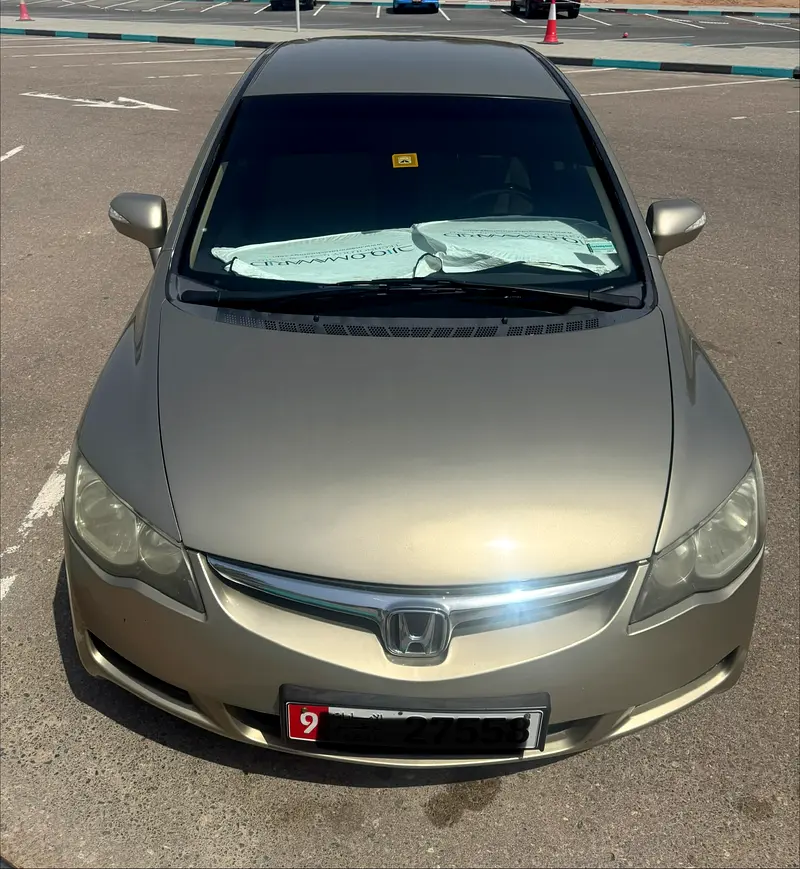 Honda Civic 2008 — photo 1 of 9