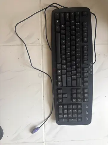 Gigabyte Wired PS/2 Desktop Keyboard - Used, Working