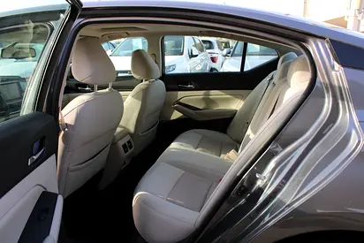Nissan Altima SV, миниатюра 9