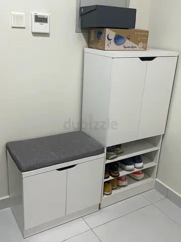 White Hallway Shoe Storage Bench with Cushion - Good Condition