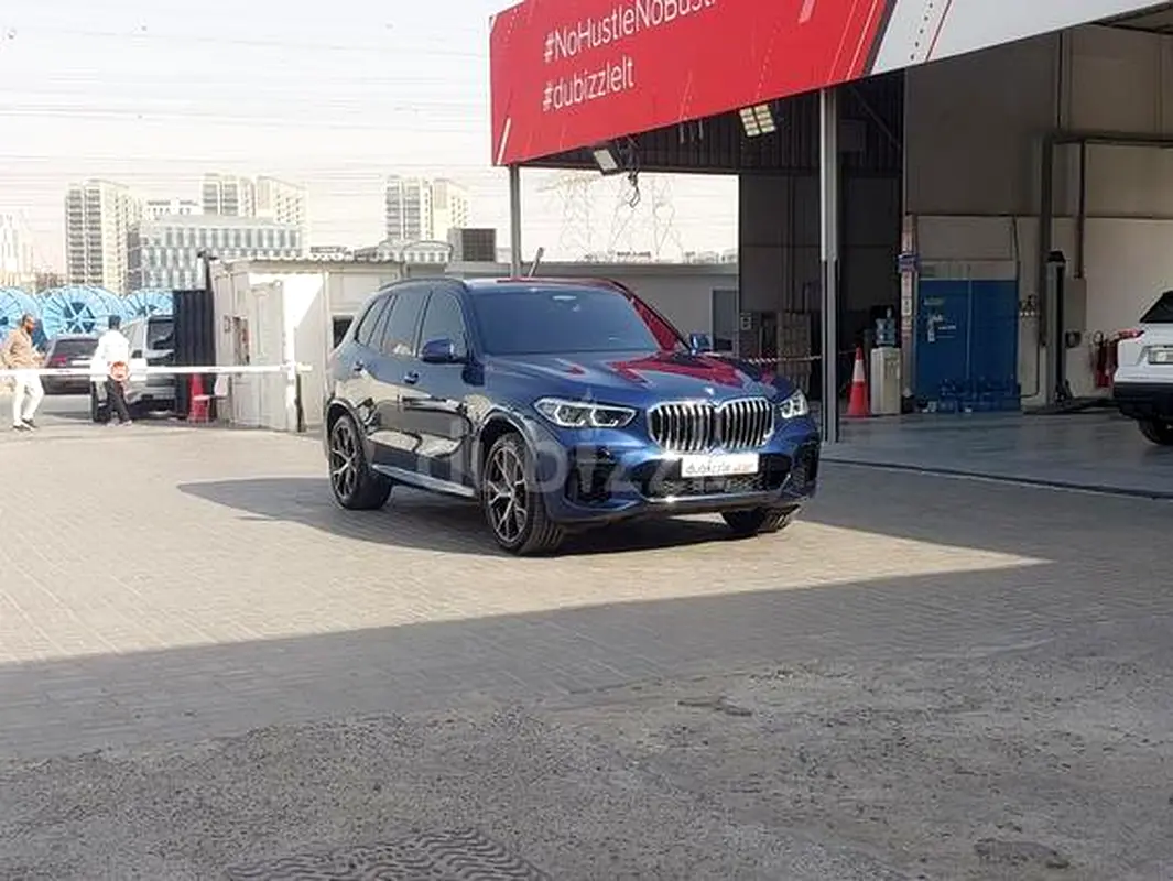 BMW X5 2022 — photo 1 of 20