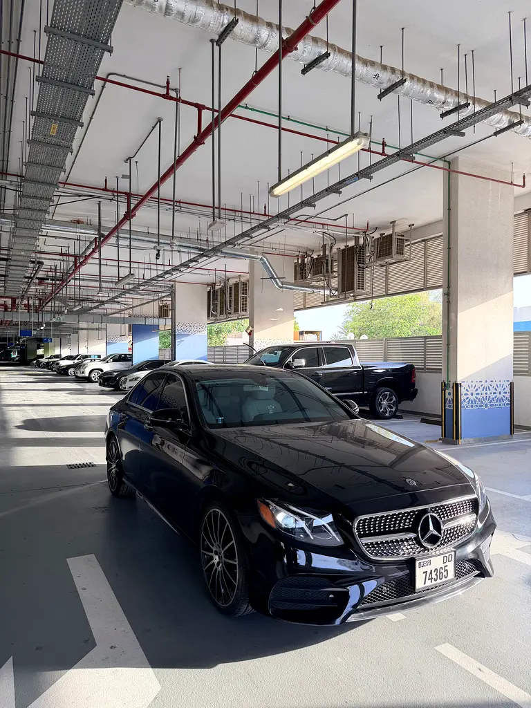 Mercedes-Benz E-Class 2020 — photo 1 of 12