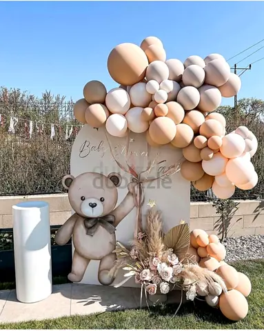 Balloons decorations services Available