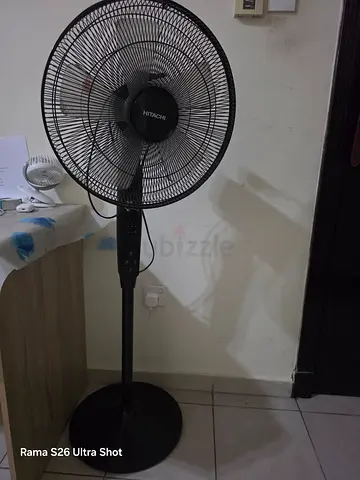 *Moving out sale*  Hitachi standing pedestal fan - working condition