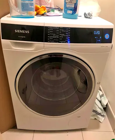 Siemens New Model Touch System 10kg washer 6kg dryer  Like New Condition