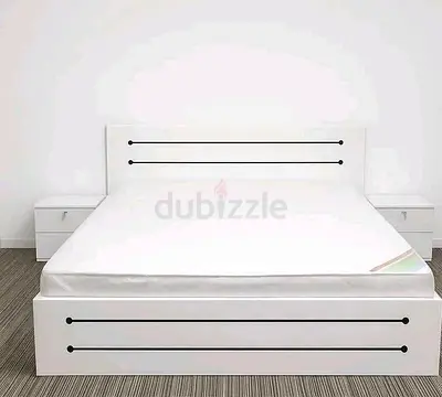 White Double Bed with Headboard and Storage Drawers - Modern Design