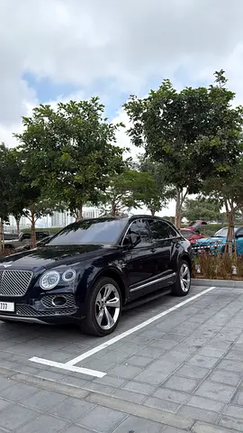 Bentley Bentayga W12 AWD 2017 | GCC Specs | Pristine Condition