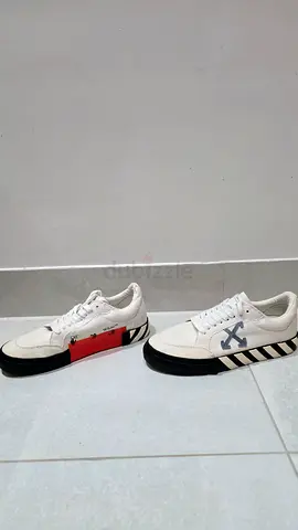 Off-White White Vulcanised Lace Up Sneakers Size 42