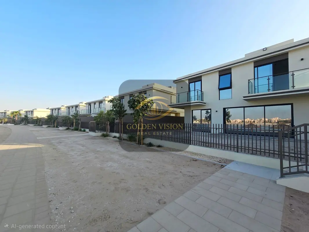 4BR + Maid + Driver Room Villa | Direct Beach- Front | Falcon Island