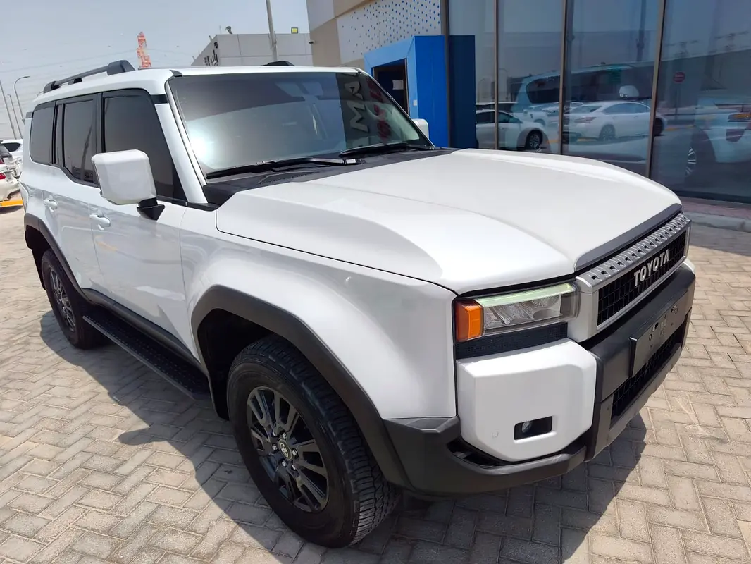Toyota Prado 2024 — photo 1 of 20
