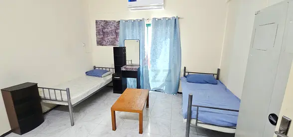 Bed space / Couple