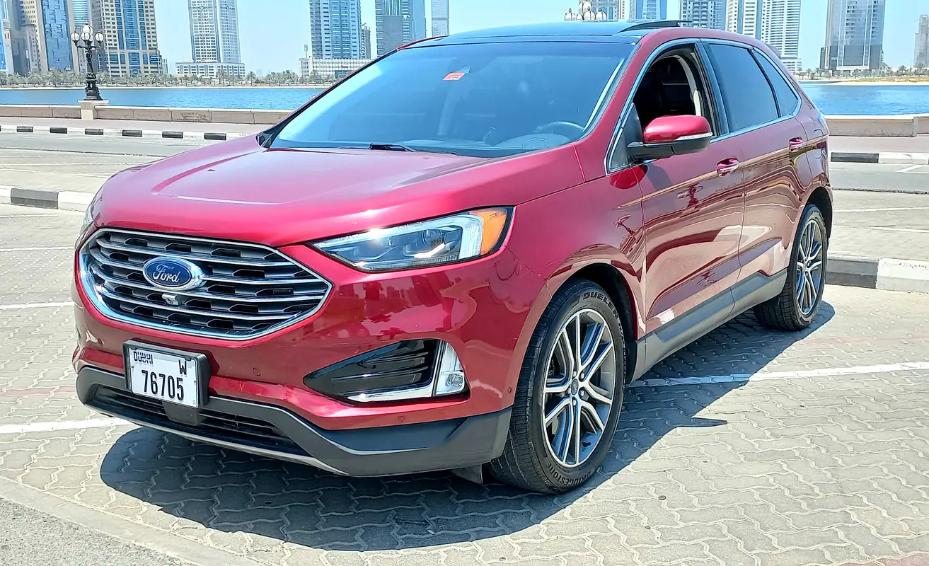 Ford Edge 2019 — photo 1 of 20