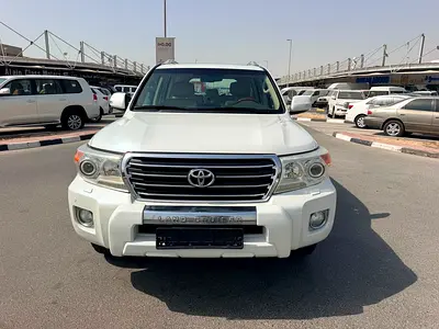 2013 Toyota LAND CRUISER 照片 2