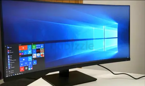 HP Z38c 37.5-inch Curved Display, a professional, ultra-wide monitor des