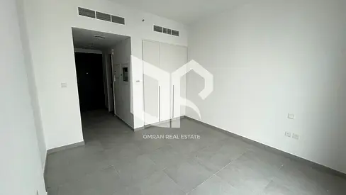 🏡 استوديو للإيجار السنوي في الجادة – الشارقة 🏡