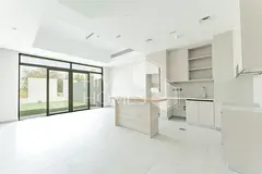 Burj Khalifa View | Single Row | Unfurnished