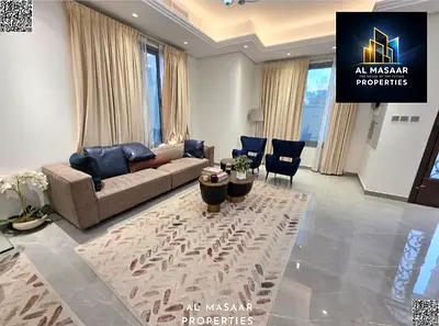 يشمل السعر رسوم والكهرباء والماء والتكييف. فرصة استثمارية رائعة. ملكية حرة متاحة لجميع المواطنين.