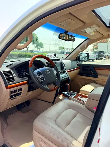 2013 Toyota LAND CRUISER 照片 15