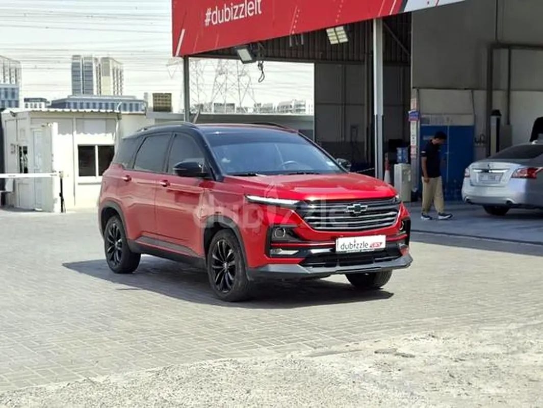 Chevrolet Captiva 2025 — photo 1 of 12