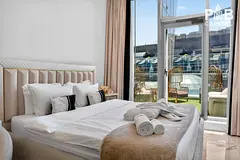 12 Cheques | w/Balcony | Premium Furnished