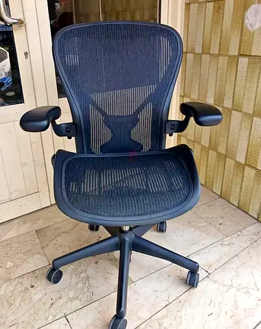 Herman Miller Aeron Office Chair Fully Options Good Condition