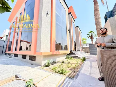 Huge 6 Bedrooms Villa With Cinema Hall