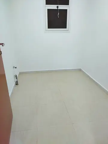 1 Bhk Spacious and well-maintained apartment available for rent in a prime location. Port saeed Near clock Tower behind danata rent 55k