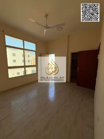 📌 للإيجار السنوي – شقة غرفة وصالة | بلكونة | تشطيب مميز | العالية – عجمان | عائلات فقط