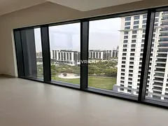 BRIGHT INTERIORS | CHILLER FREE | HIGH FLOOR
