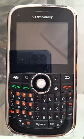 BlackBerry Curve QWERTY Phone - Good Working Condition