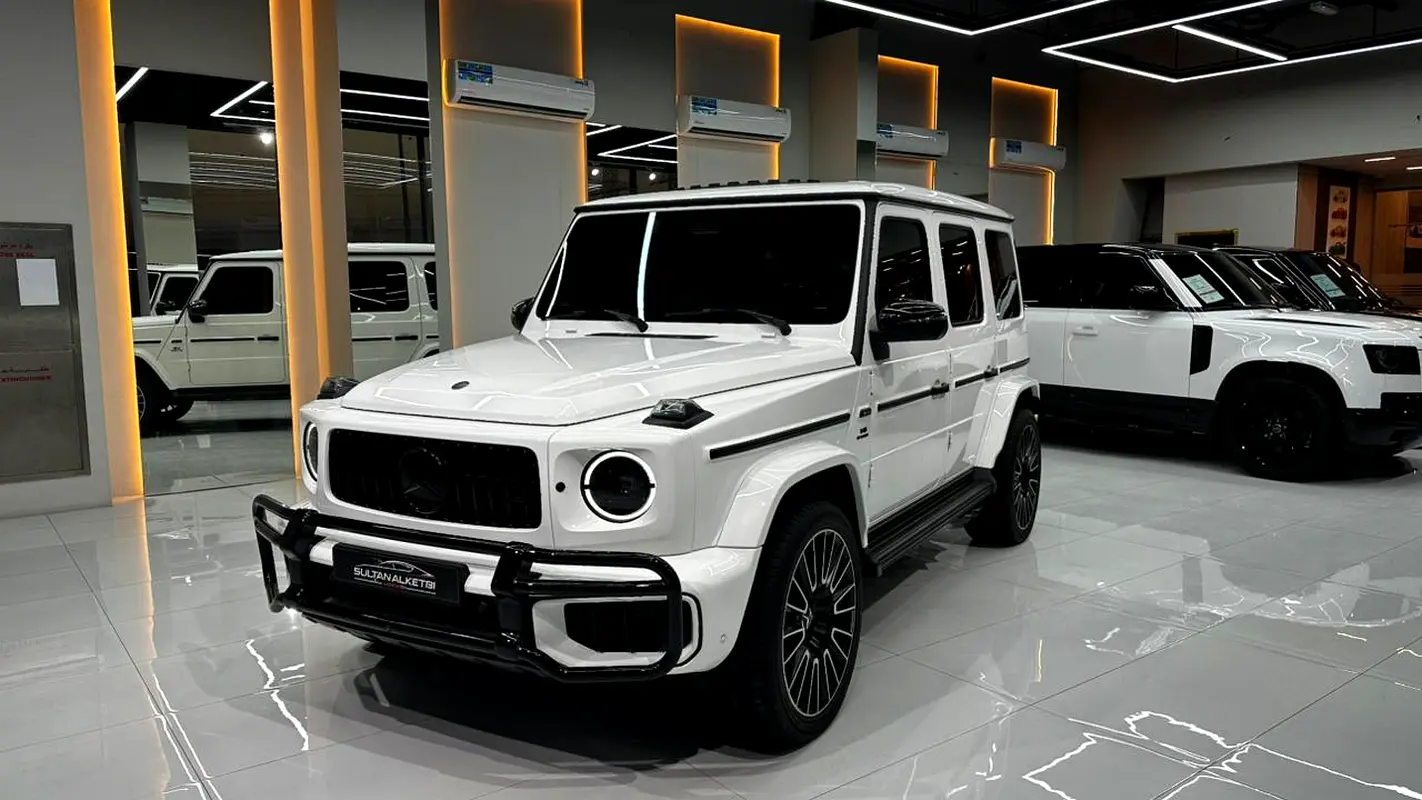 Mercedes-Benz G-Class 2025 — photo 1 of 13