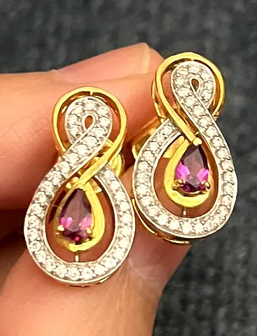 18k Gold Diamonds Rubellite Earrings van cleef cartier bvlgari chopard goyard hermes chanel lv omega