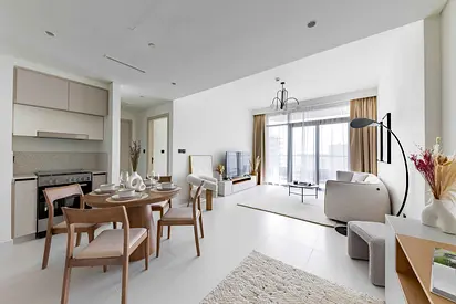 Fully furnished 1-bedroom | High floor | Beachfront living