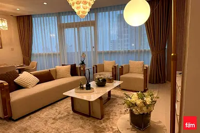 Fully Furnished| High Floor| Upgraded & Spacious