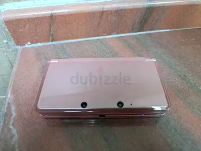 Pink Nintendo 3DS XL handheld console - good condition