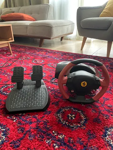 Sim Race ferrari XBOX (urgent sale very cheap)