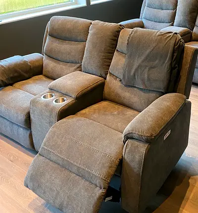 Recliner sofa