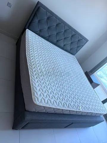 Free bed with mattress