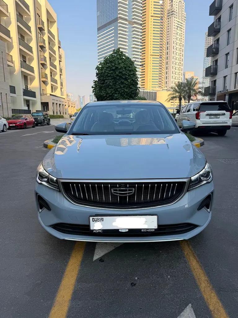 Geely Emgrand 2026 — photo 1 of 8