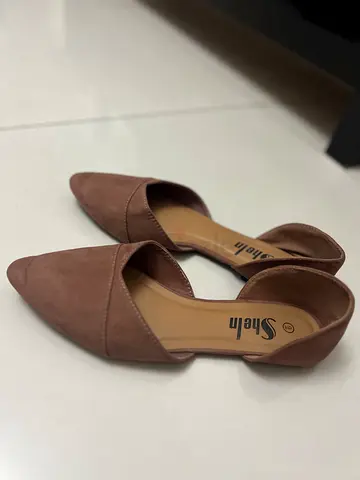 Brown pointed-toe flat Shein brand size 41 (but fits 42)