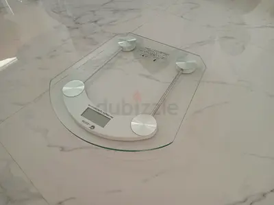 Glass digital bathroom scale - good condition