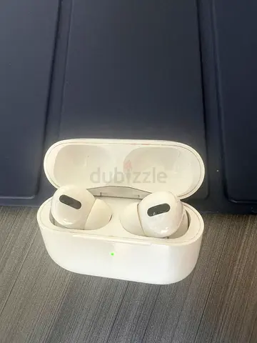Apple AirPods Pro with Wireless Charging Case