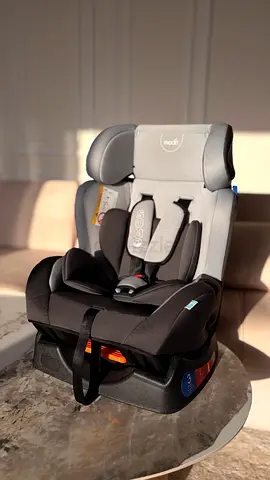 Moon Sumo Child Car Seat (0-25 kg) - excellent condition.