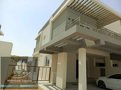 3BR Villa | Victoria | Garden & Terrace Spaces