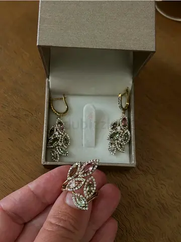 Elegant Floral Ring and Earring Set silver gold plated with semi pressure stones